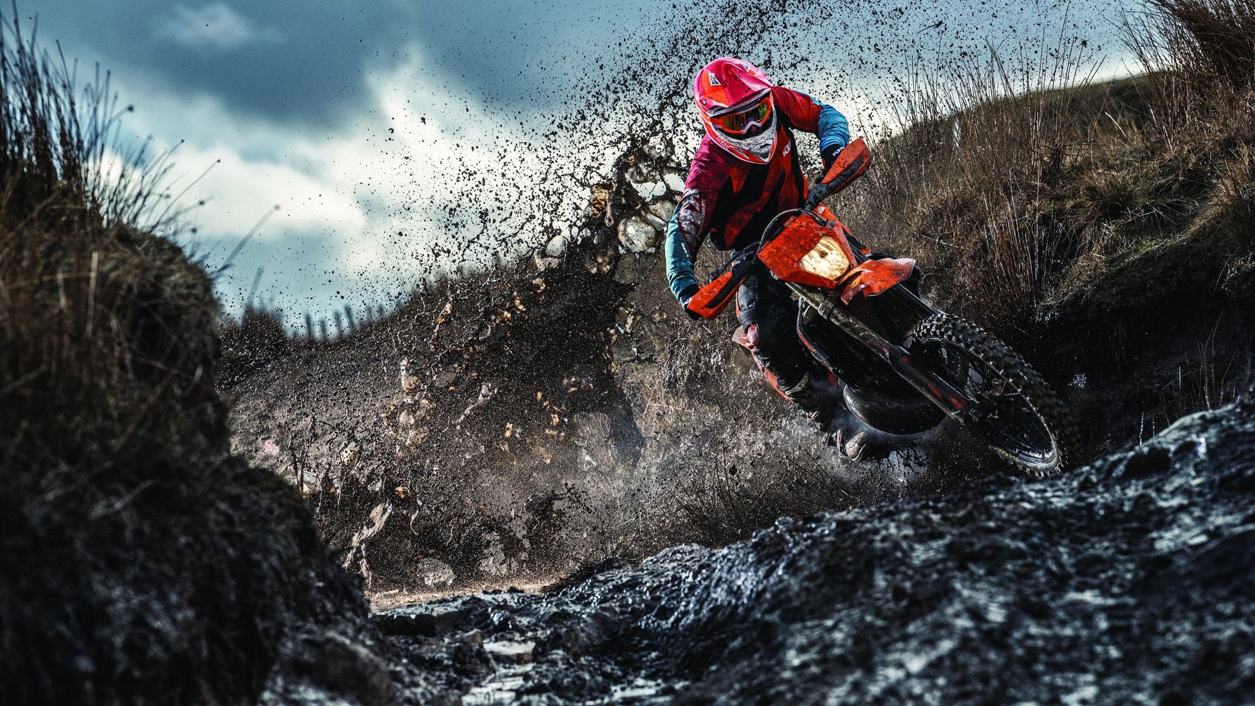 骑士生死战，当钢铁意志碾过高原神话