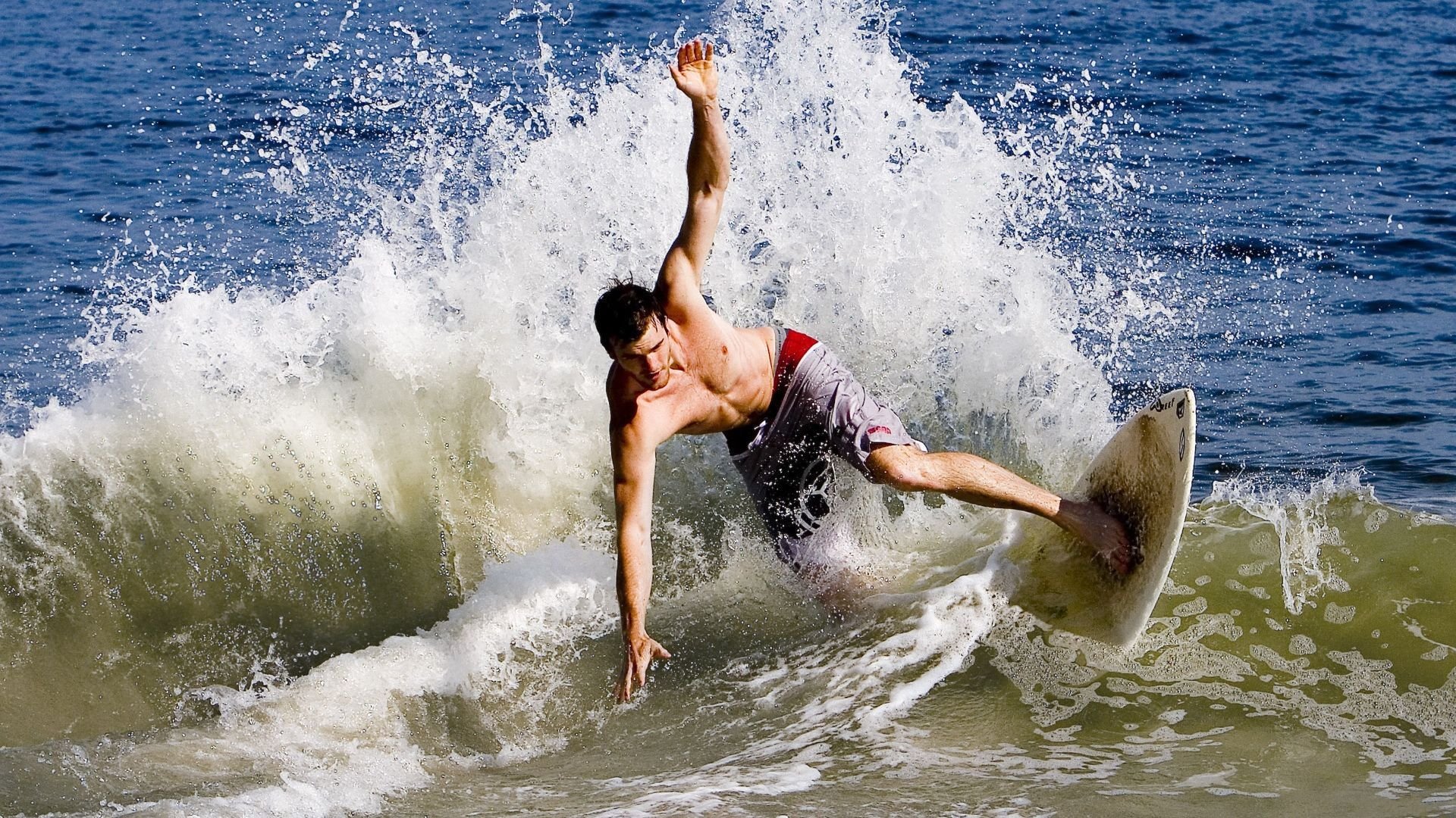 开云体育在线-布鲁诺爆发，当冰岛节奏吞噬切尔西铁蹄